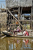 Tonle Sap - Kampong Phluk floating village - stilted houses